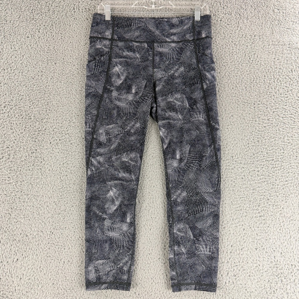 Lululemon Fast‎ and Free Crop Leggings Womens 10 Black Geo Dot Pockets Nulux Run
